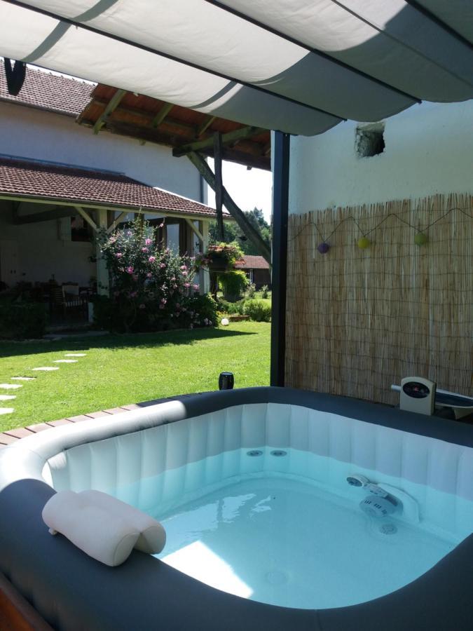 Les Eygletieres Bed & Breakfast Bourriot-Bergonce Ngoại thất bức ảnh